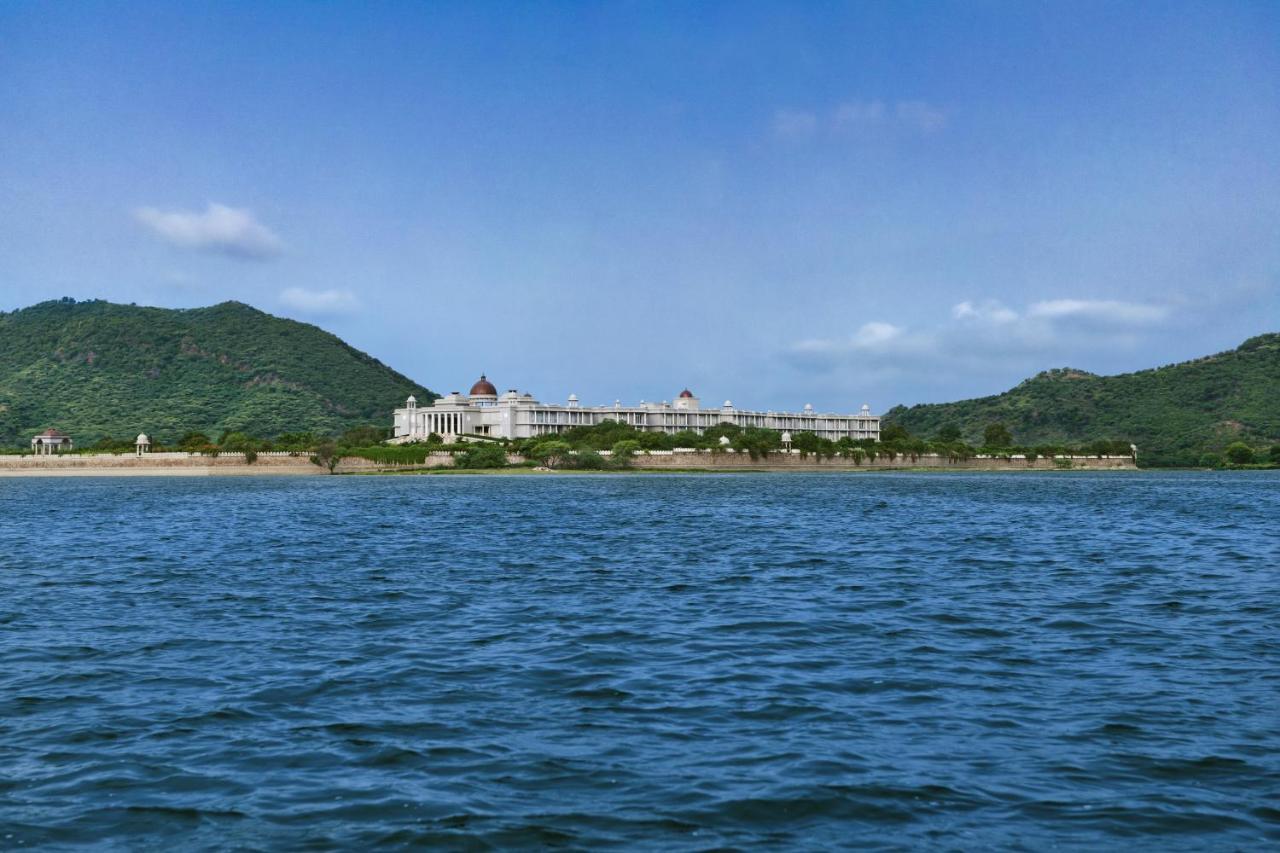 Raffles Udaipur Hotel Exterior photo