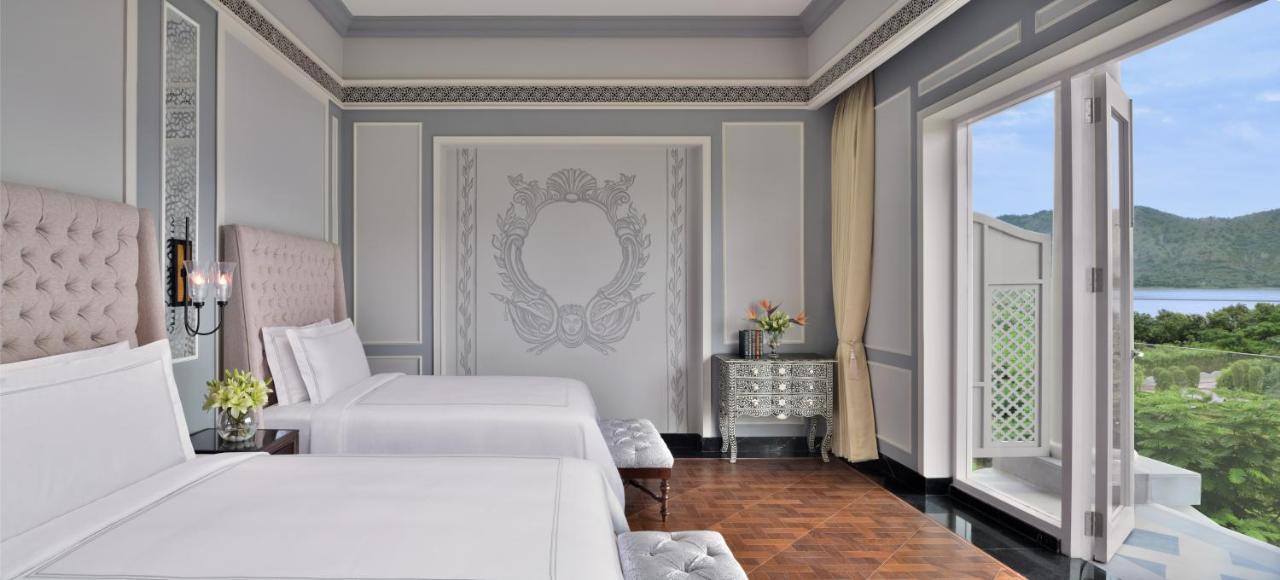 Raffles Udaipur Hotel Exterior photo